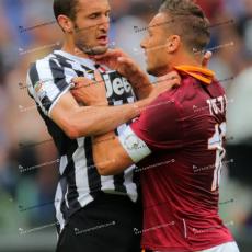 Chiellini-Totti_6453