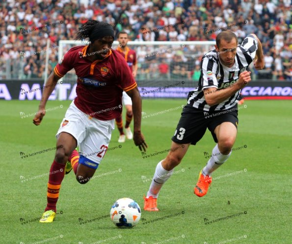 Gervinho-Chiellini_8986